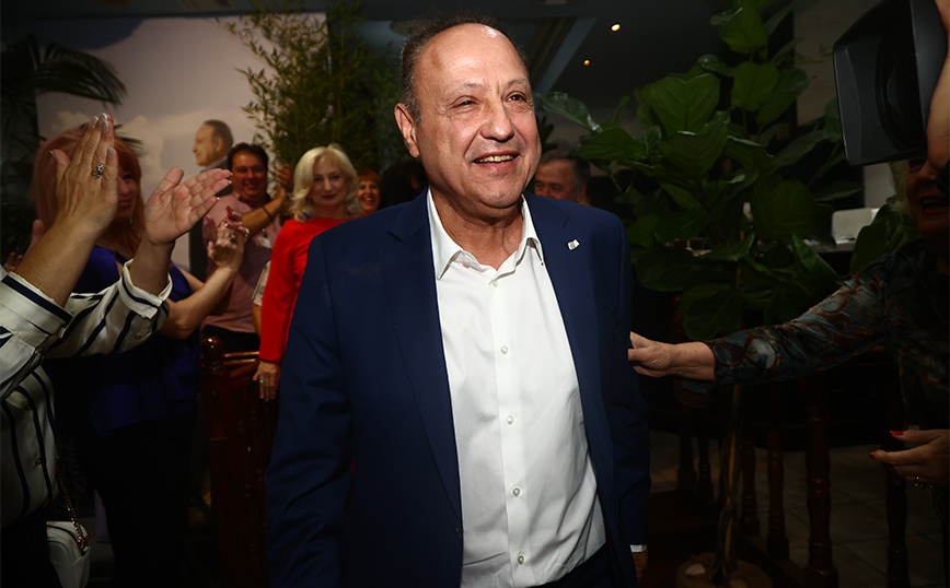 Στο θεατρικό σανίδι ανέβηκε ο δήμαρχος Θεσσαλονίκης Στέλιος Αγγελούδης συμμετέχοντας σε μαθητική παράσταση