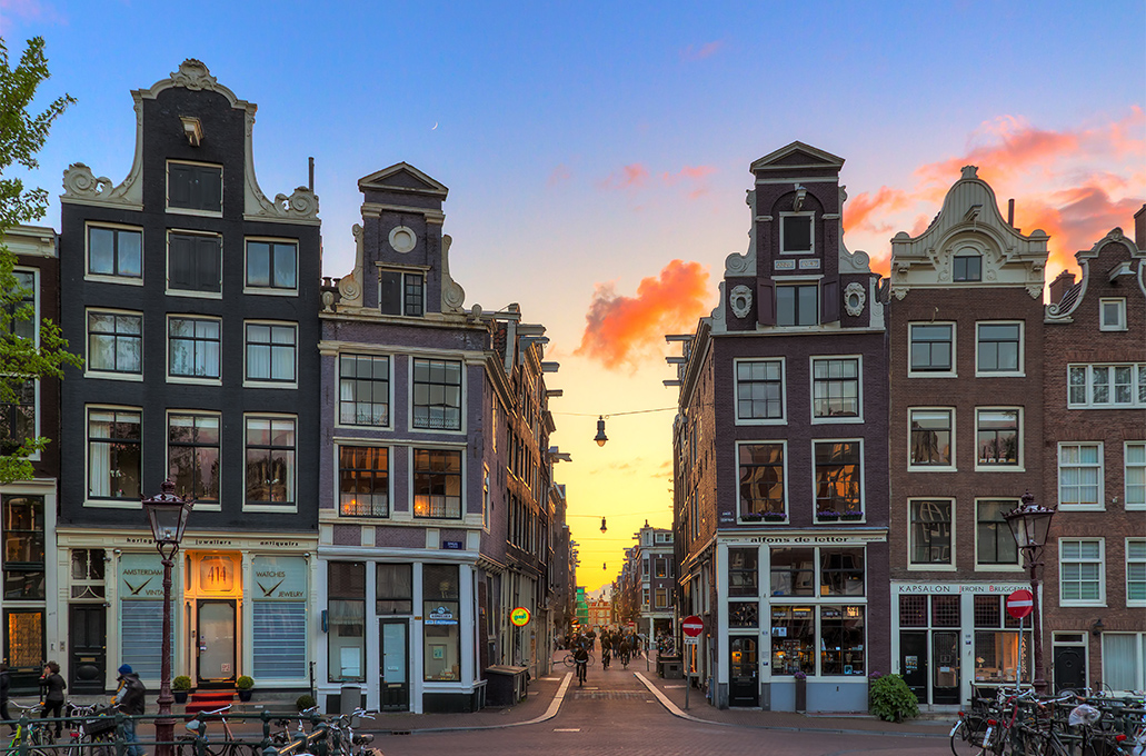 Negen Straatjes: Η συνοικία στο Άμστερνταμ με την αριστοκρατική ατμόσφαιρα