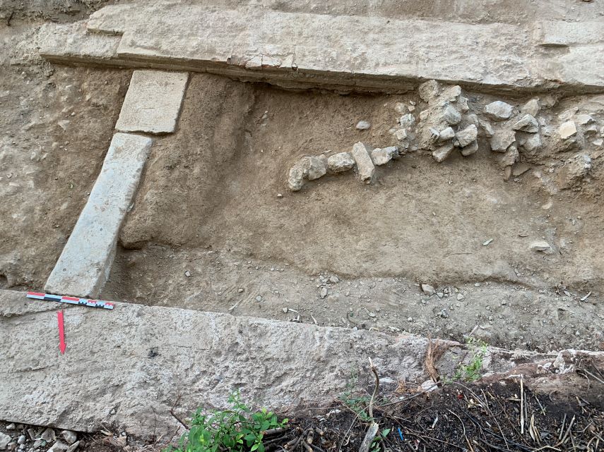 Αρχαίο συγκρότημα και γλυπτά του 2ου π.Χ. βρέθηκαν κατά τις ανασκαφές στη Λ. Βασιλίσσης Όλγας