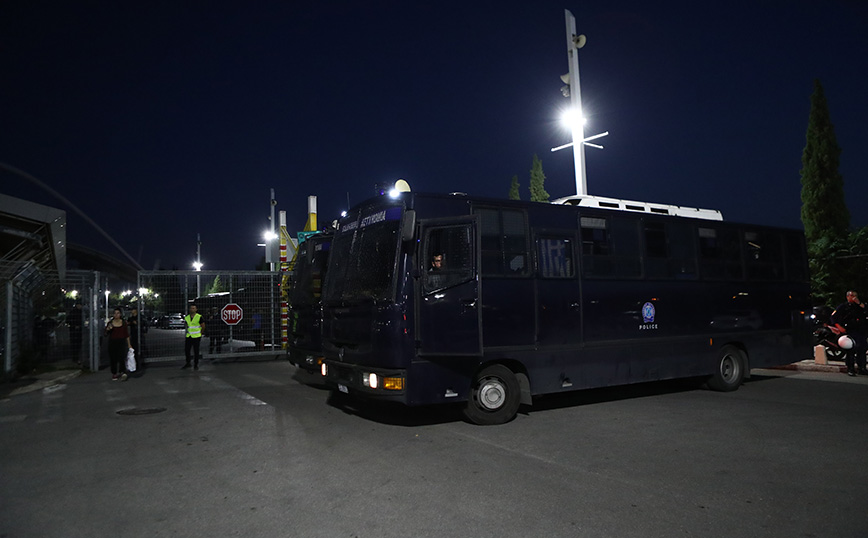 Αστυνομία στο ΟΑΚΑ για τον αγώνα Παναθηναϊκός - Μακαμπι Τελ Αβίβ Αστυνομία στο ΟΑΚΑ για τον αγώνα Παναθηναϊκός - Μακαμπι Τελ Αβίβ