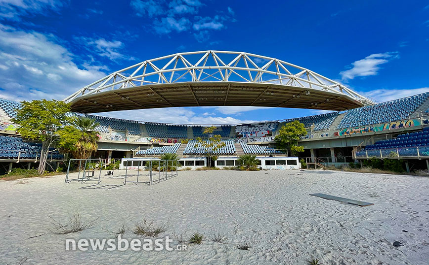 Ρεπορτάζ στο Ολυμπιακό Κέντρο Beach Volley Φαλήρου: Κατεστραμμένο, λεηλατημένο και χωρίς καμία φύλαξη