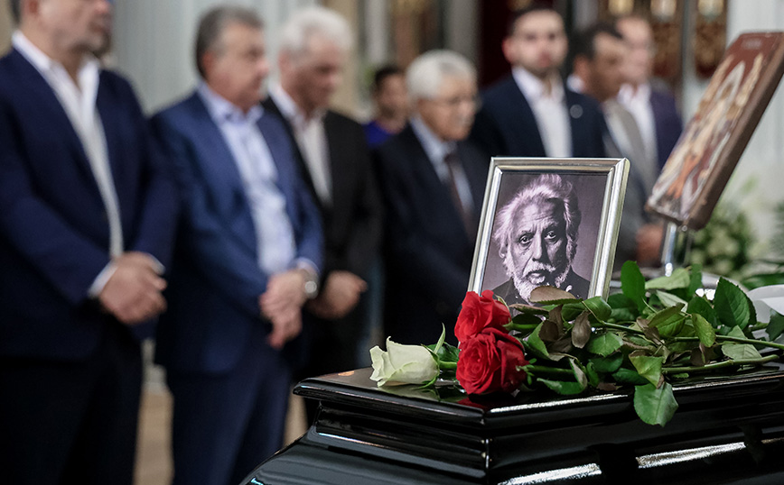 Κηδεία του Γιώργου Γραμματικάκη Κηδεία του Γιώργου Γραμματικάκη