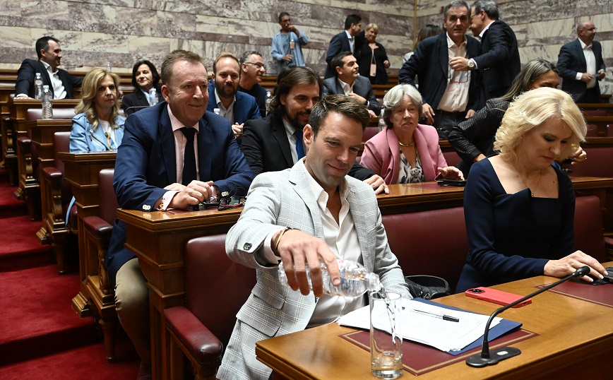 Όλοι οι άνθρωποι του προέδρου: Παύλος Πολάκης και Θεοδώρα Τζάκρη σε κομβικές θέσεις – Γιατί δεν ψήφισαν Τσίπρας, Παππάς και Ηλιόπουλος