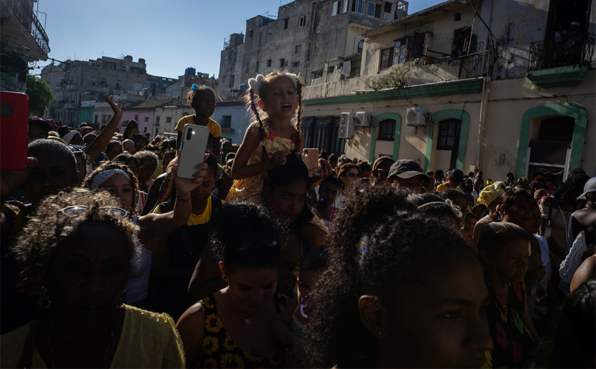 Ο πρόεδρος της Κούβας κατηγορεί τις ΗΠΑ πως προκαλούν «ασφυξία» στη νήσο