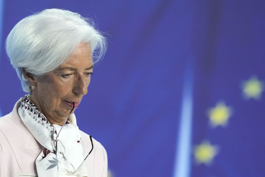 Αρνητικές οι προβλέψεις της Λαγκάρντ για την ανάπτυξη – Κλειστά χαρτιά για τη μείωση των επιτοκίων