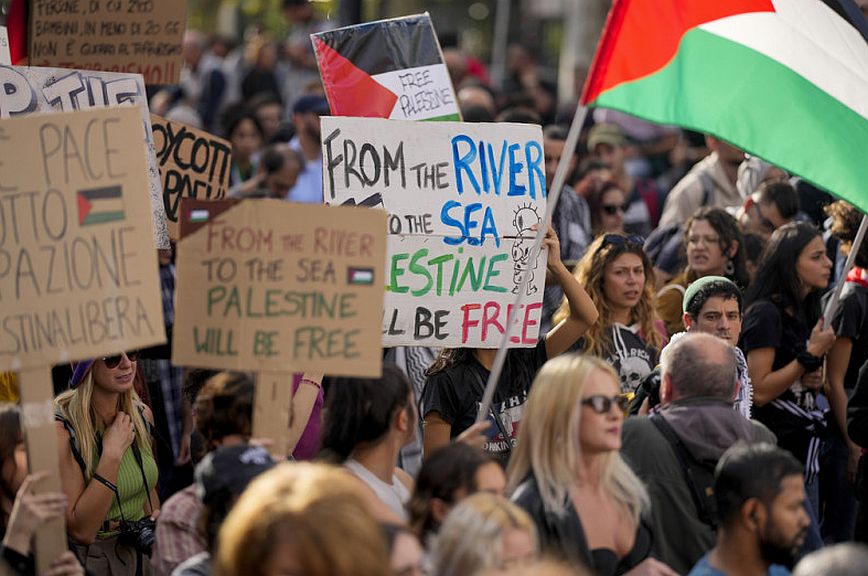 Ιταλία: Πάνω από δέκα χιλιάδες άνθρωποι διαδήλωσαν υπέρ της Παλαιστίνης στην Ρώμη