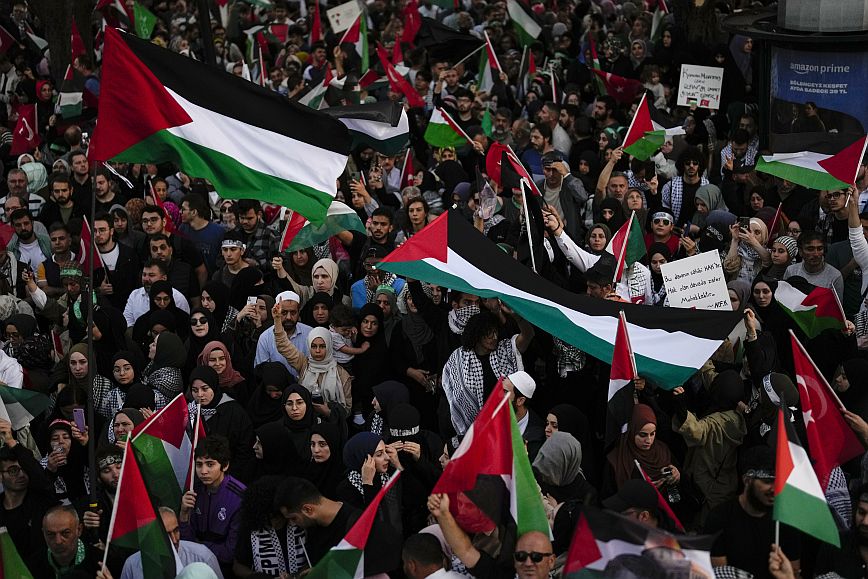 Τουρκία: Χιλιάδες κόσμου διαδήλωσαν υπέρ των Παλαιστινίων στην Κωνσταντινούπολη
