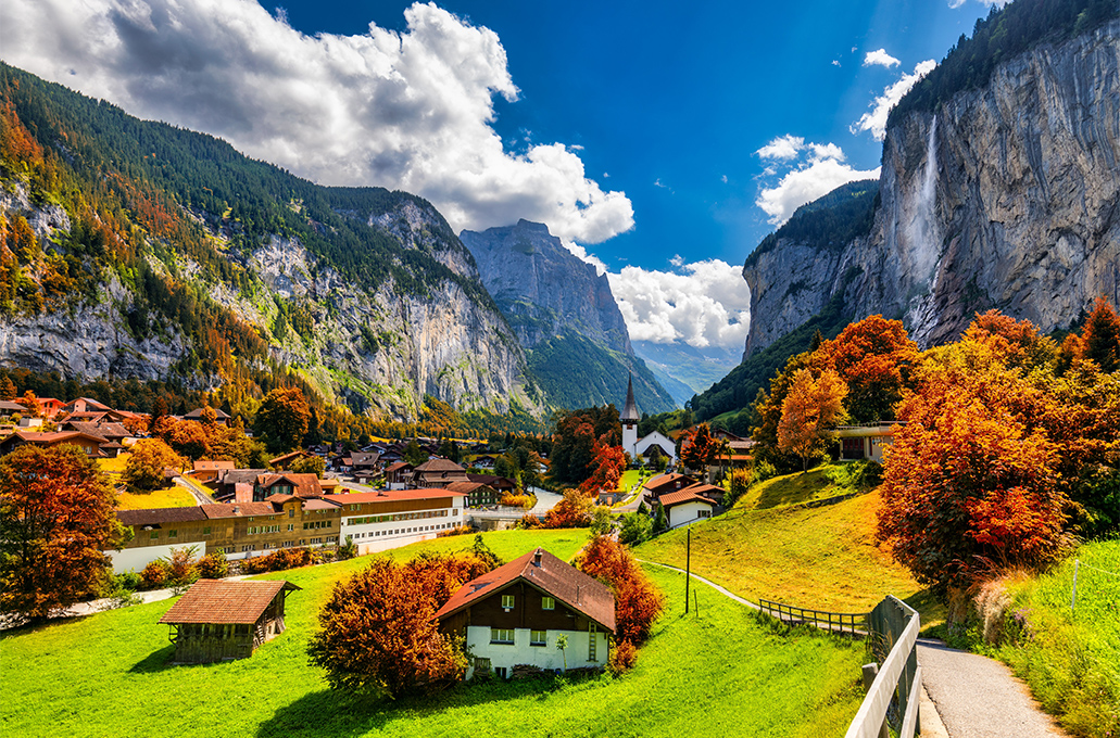 Lauterbrunnen: Το χωριό στην Ελβετία που ενέπνευσε τη φανταστική κοιλάδα του Rivendell στον Άρχοντα των Δαχτυλιδιών