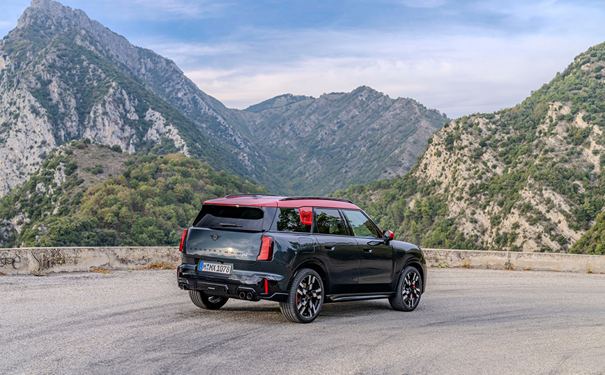 Εντυπωσιάζει το αεροδυναμικό Mini John Cooper Works Countryman