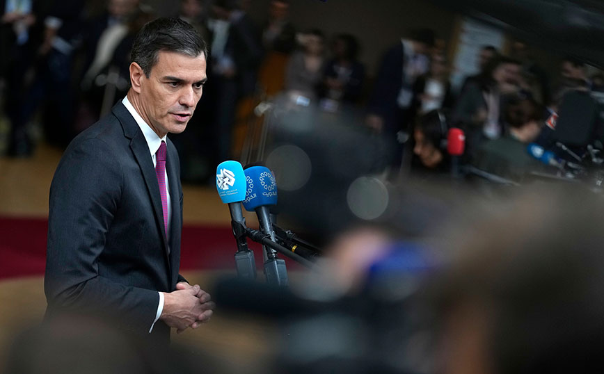 Ο Ισπανός πρωθυπουργός Σάντσεθ προτείνει τη διεξαγωγή ειρηνευτικής διάσκεψης στη συνάντησή του με τον Νετανιάχου