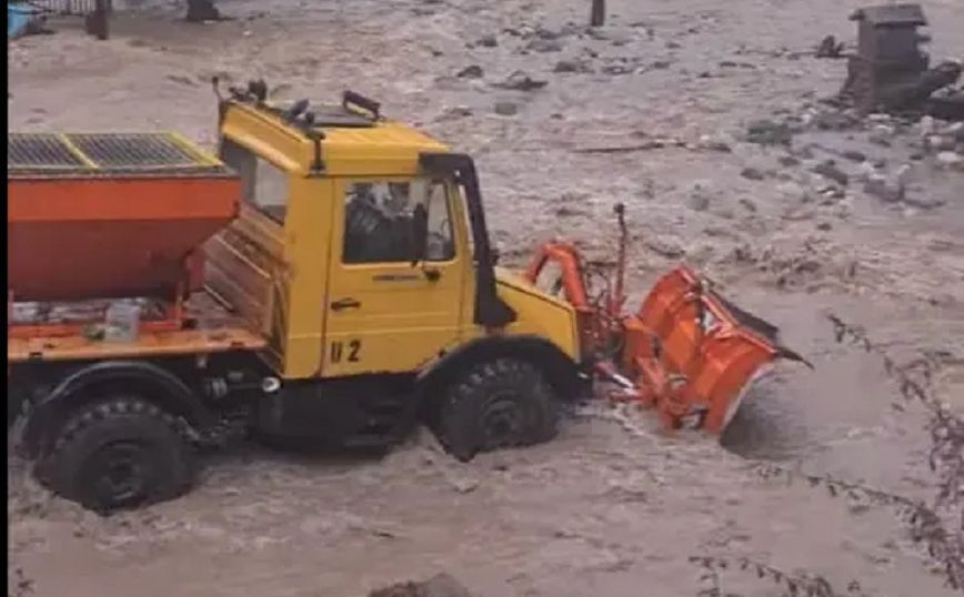 Αποκλεισμένα χωριά στα Μετέωρα λόγω της κακοκαιρίας – Απειλούν σπίτια οι χείμαρροι στον Ασπροπόταμο