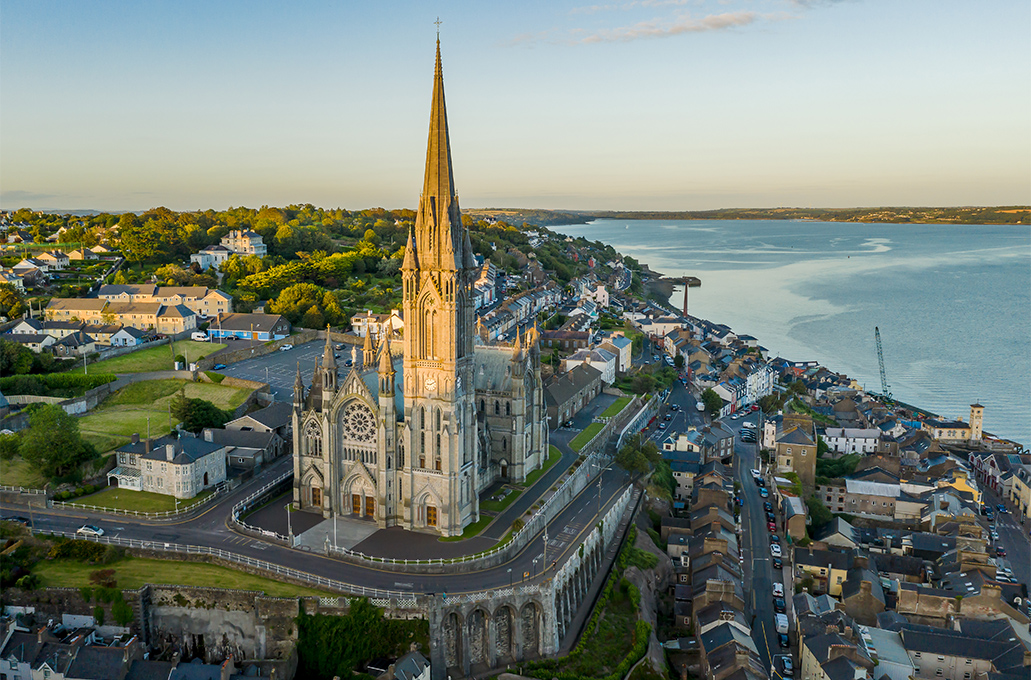 Cobh: Το λιμάνι της Ιρλανδικής πόλης που αποτέλεσε την τελευταίο σταθμό του θρυλικού Τιτανικού