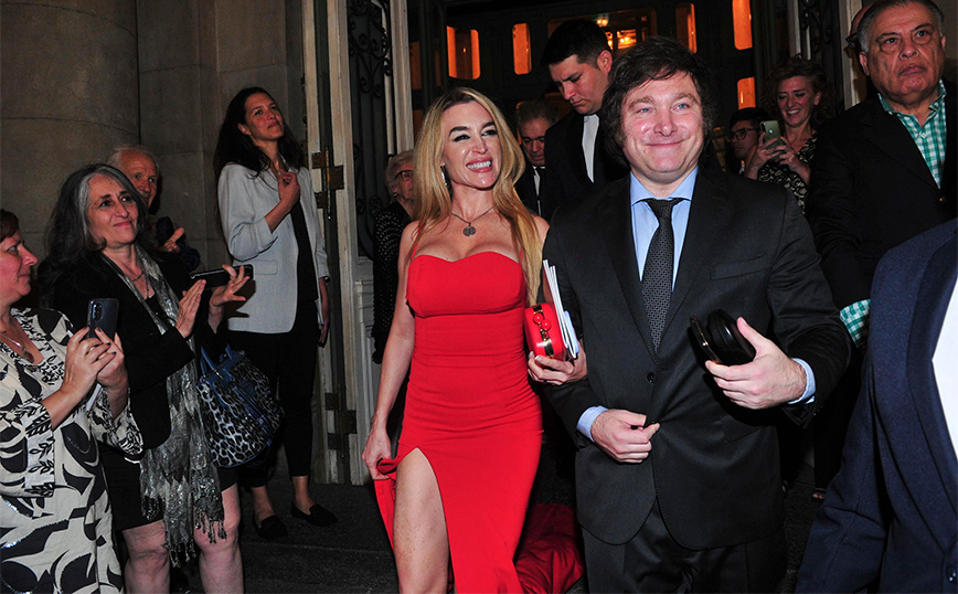 Ποια είναι η Φάτιμα Φλόρες, η σύντροφος του νέου «αντισυστημικού» προέδρου της Αργεντινής Ποια είναι η Φάτιμα Φλόρες, η σύντροφος του νέου «αντισυστημικού» προέδρου της Αργεντινής