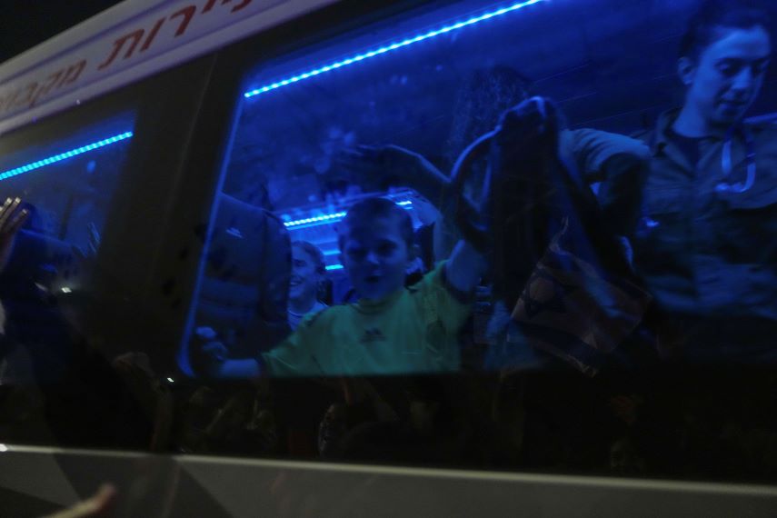 Το Ισραήλ και η Χαμάς έχουν εγείρει ανησυχίες σχετικά με τα ονόματα αυτών που θα  απελευθερωθούν σήμερα