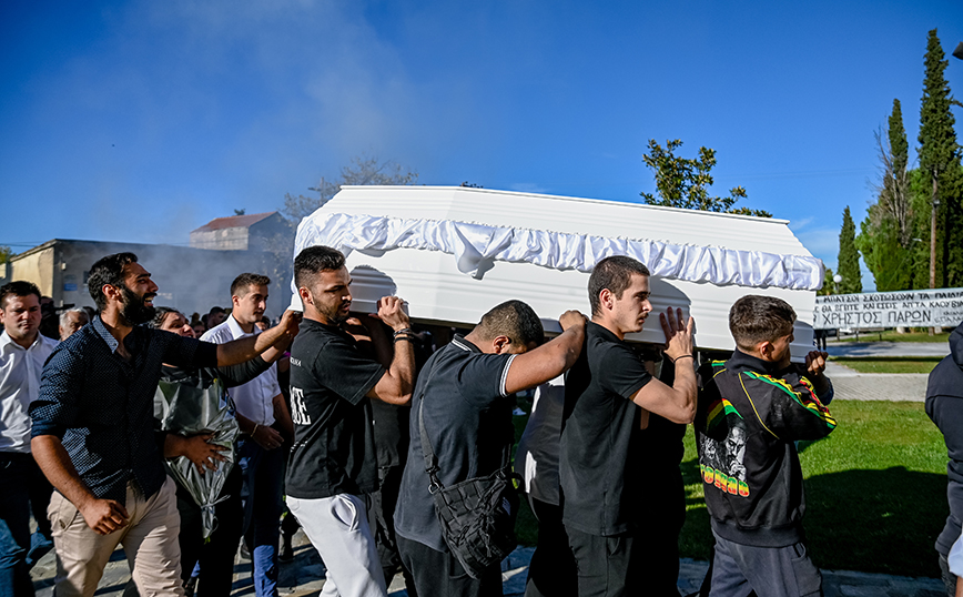 Κηδεία 17χρονου Κηδεία 17χρονου