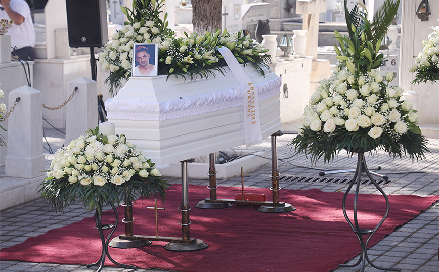 Κηδεία Αλέξανδρου Κομπόγιωργα Κηδεία Αλέξανδρου Κομπόγιωργα