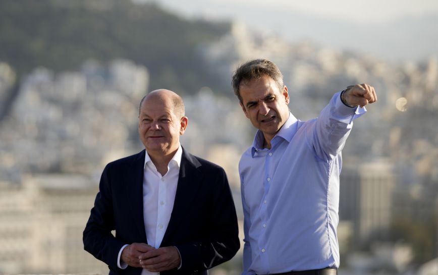 Μηνύματα Μητσοτάκη σε Τουρκία και Ευρώπη από το Βερολίνο – Τι θα συζητήσει σήμερα με τον Ολαφ Σολτς