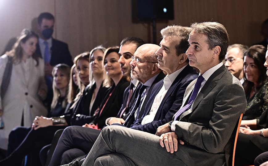 Τελετή αποφοίτησης μελών της Μονάδας Κοινωνικής Επανένταξης του Οργανισμού Κατά των Ναρκωτικών (ΟΚΑΝΑ), στο Κέντρο Πολιτισμού Ίδρυμα Σταύρος Νιάρχος, παρουσία του Κυριάκου Μητσοτάκη Τελετή αποφοίτησης μελών της Μονάδας Κοινωνικής Επανένταξης του Οργανισμού Κατά των Ναρκωτικών (ΟΚΑΝΑ), στο Κέντρο Πολιτισμού Ίδρυμα Σταύρος Νιάρχος, παρουσία του Κυριάκου Μητσοτάκη