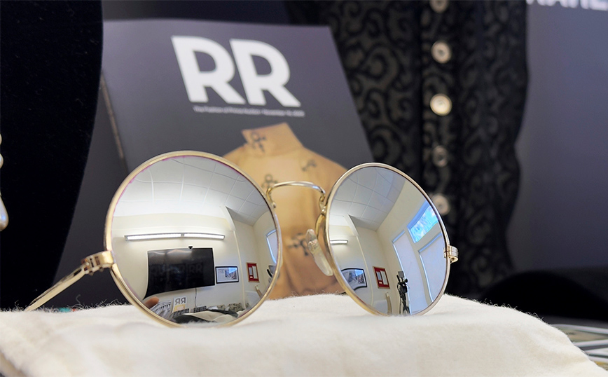 Δημοπρατούνται ρούχα του Prince