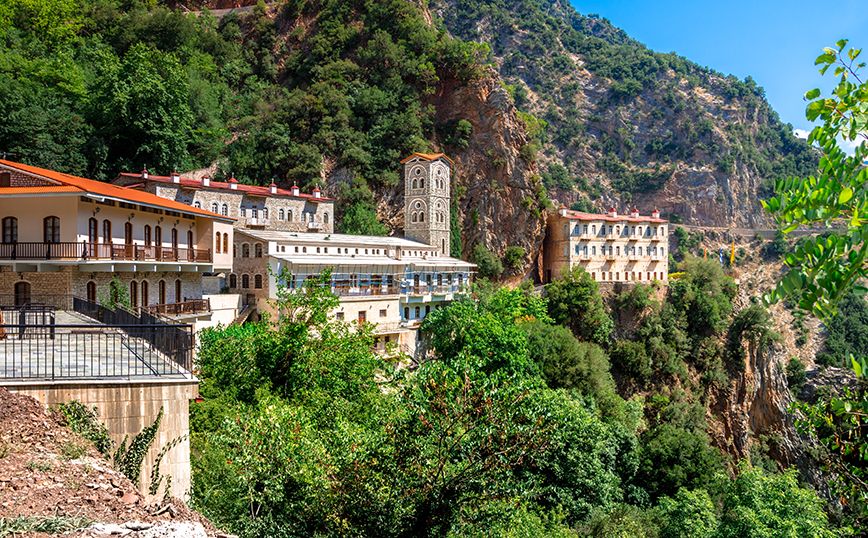 Ιερά Μονή Προυσού Ιερά Μονή Προυσού