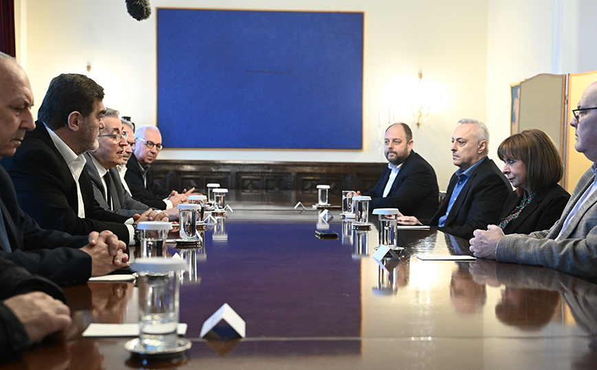 Η Κατερίνα Σακελλαροπούλου συναντήθηκε με τον πρόεδρο και αντιπροσωπεία της ΓΣΕΕ &#8211; Τι συζήτησαν