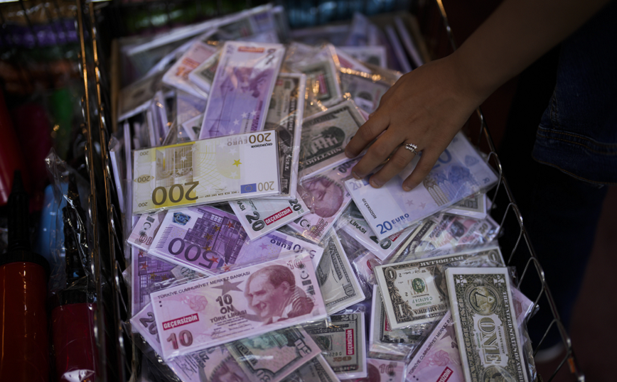 Η Τουρκία αύξησε το βασικό επιτόκιο στο 40% – Στόχος να μειωθεί ο πληθωρισμός που ξεπέρασε το 60%