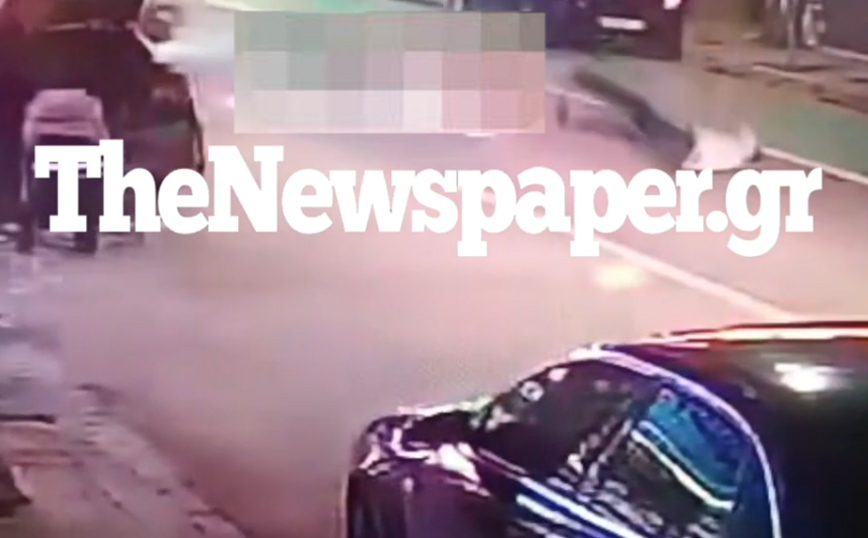 Νέο συγκλονιστικό βίντεο από τη φονική παράσυρση του παππού με το μωρό στο Βόλο