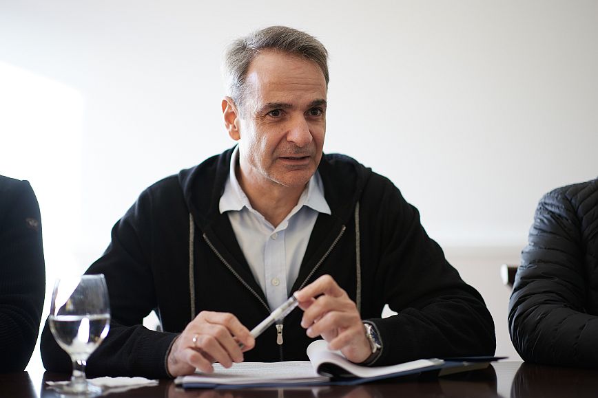 Οργή Μητσοτάκη για την οπαδική βία: Θα συνεχίσουμε την προσπάθεια για να νικήσουμε σ’ αυτή τη μάχη