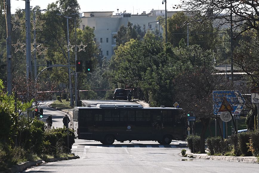 Η «Ένοπλη Προλεταριακή Δικαιοσύνη» ανέλαβε την ευθύνη για τη βόμβα στα ΜΑΤ και προειδοποιεί για νέο χτύπημα