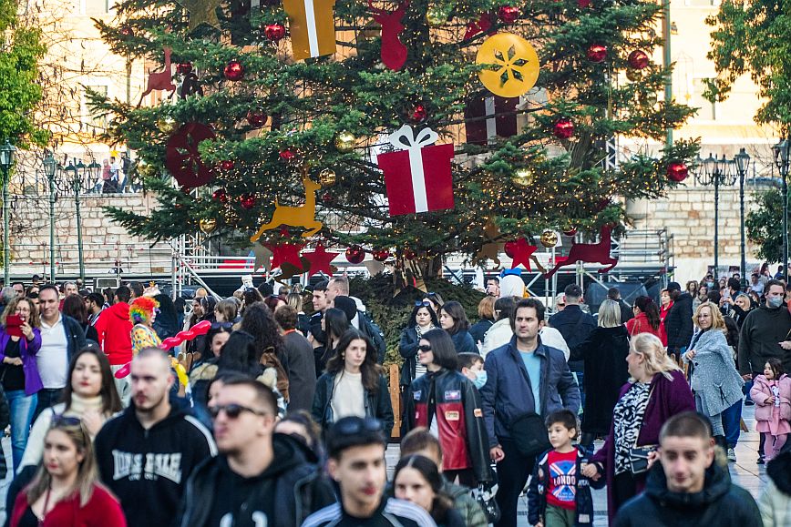 Πρωτοχρονιάτικο ρεβεγιόν με προσοχή λόγω κορονοϊού και γρίπης &#8211; Συστάσεις για μάσκες και εμβόλια