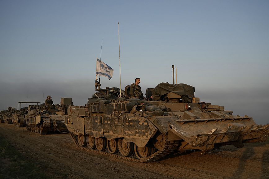 Εντείνει τις επιθέσεις του το Ισραήλ με στόχο την «αποστρατιωτικοποίηση» της Λωρίδας της Γάζας
