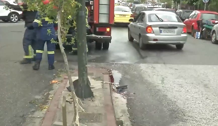 Θανατηφόρο τροχαίο στην Κυψέλη: 45χρονος καρφώθηκε σε δέντρο με τη μηχανή του – «Πήγαινε να πάρει τη γυναίκα του»