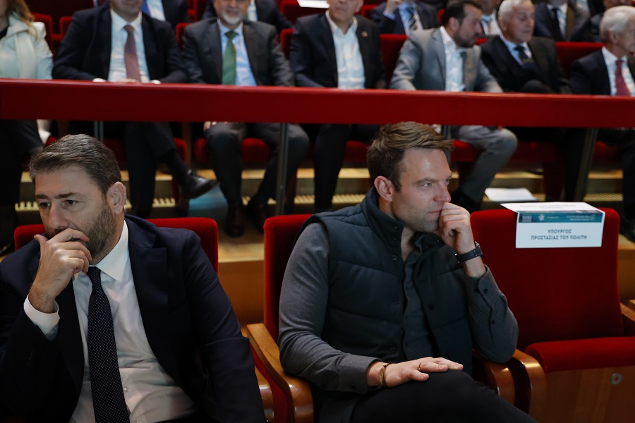 Η κίνηση Κασσελάκη που ενόχλησε, η υποβάθμιση των αποχωρήσεων, ο Φάμελλος που δεν το ‘χει και το δώρο στον Ανδρουλάκη