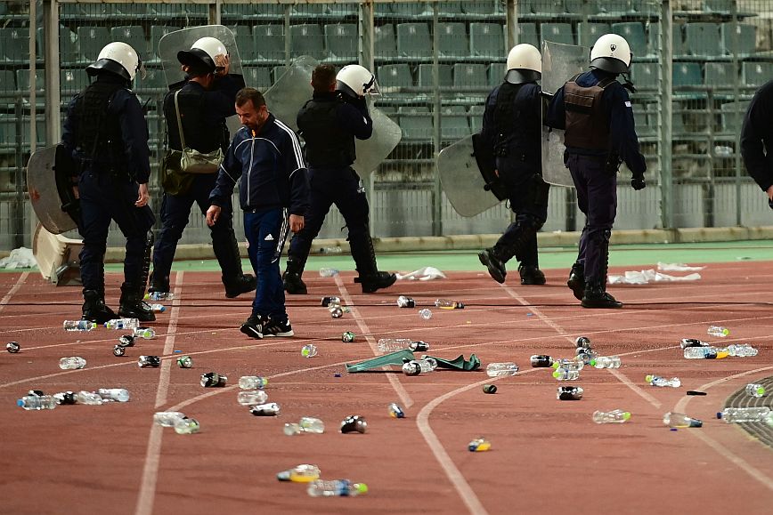 ΕΛΑΣ για τα επεισόδια στο Βόλος &#8211; Ολυμπιακός: «Απειλήθηκε η σωματική ακεραιότητα των αστυνομικών»