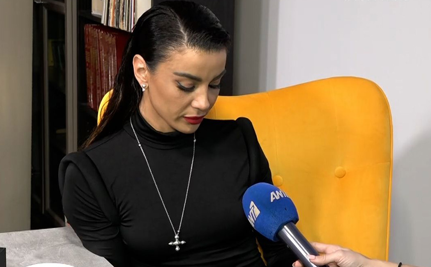 Κατέρρευσε η Ειρήνη Παπαδοπούλου στην κάμερα μιλώντας για τον Βασίλη Καρρά – «Προσεύχομαι να νικήσει ό,τι τον πολεμά»