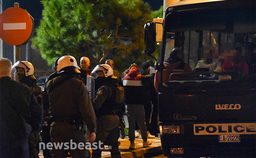Επεισόδια στο Ολυμπιακός – Παναθηναϊκός: Έγιναν 424 προσαγωγές στου Ρέντη μετά τον τραυματισμό του αστυνομικού