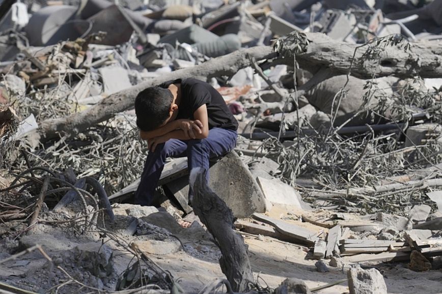 Συνολικά 21.320 Παλαιστίνιοι έχουν σκοτωθεί στη Γάζα σε ισραηλινά χτυπήματα από τις 7 Οκτωβρίου