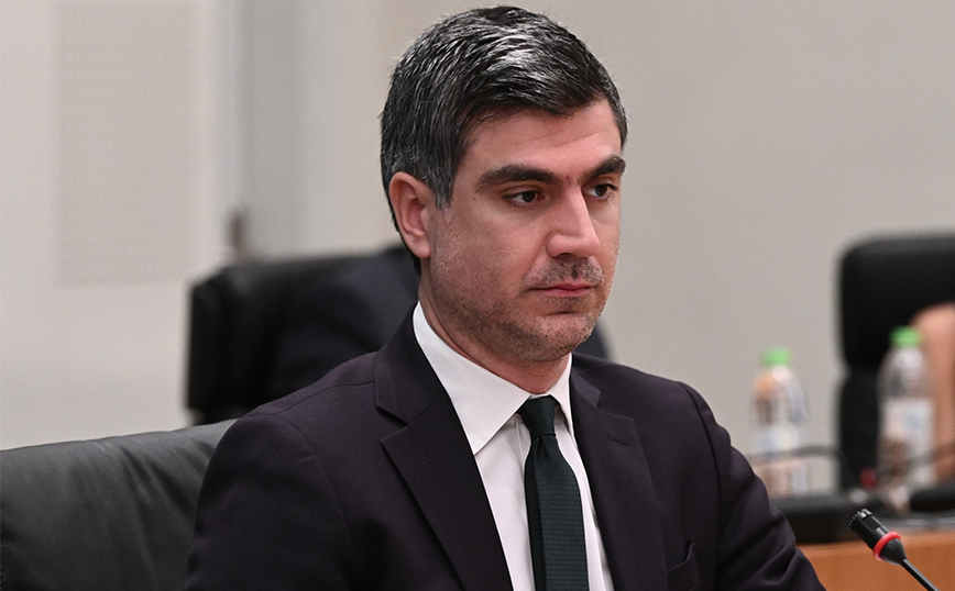 Γλαβίνας για εκλογές ΠΑΣΟΚ: Δύο ντιμπέιτ, ένα στον πρώτο κι ένα στον δεύτερο των εσωκομματικών εκλογών