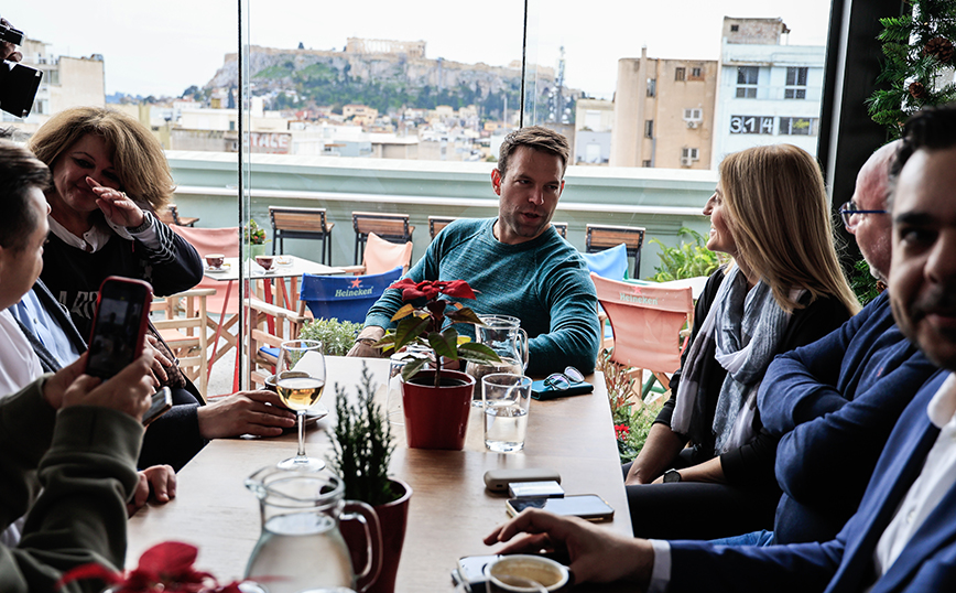 Συνάντηση του Στέφανου Κασσελάκη με δημοσιογράφους