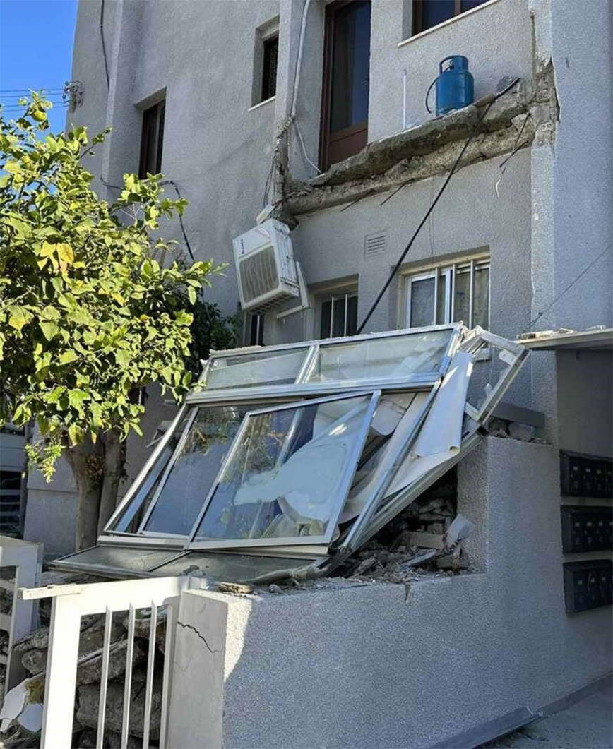 Κατέρρευσαν δύο μπαλκόνια πολυκατοικίας στη Λεμεσό – Από θαύμα δεν υπήρξε τραυματισμός