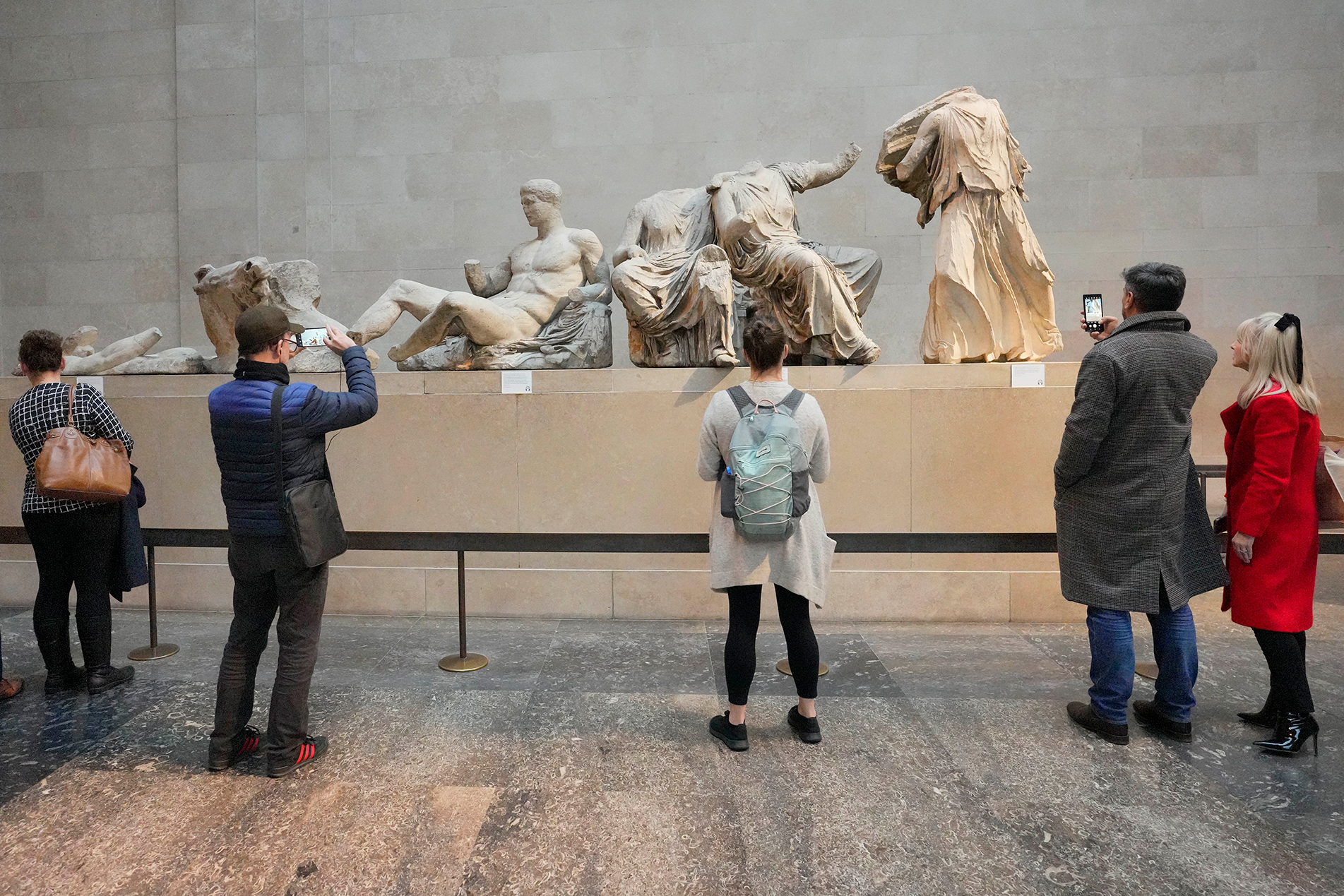 Μενδώνη στον Guardian: Η Ελλάδα έτοιμη να «καλύπτει το κενό» στο Βρετανικό Μουσείο με αντάλλαγμα τα Γλυπτά του Παρθενώνα