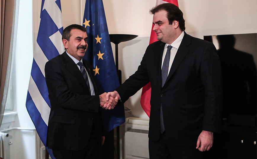 Κυριάκος Πιερρακάκης - Γιουσούφ Τεκίν Κυριάκος Πιερρακάκης - Γιουσούφ Τεκίν