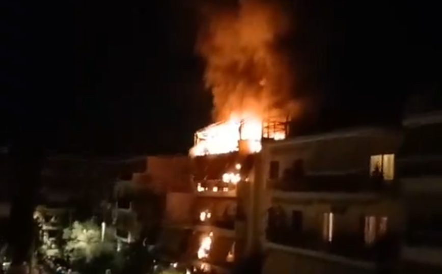 Βίντεο &#8211; ντοκουμέντο από τη φωτιά σε διαμέρισμα στα Άνω Πατήσια &#8211; Ούρλιαζε και ζητούσε βοήθεια η γυναίκα που πέθανε