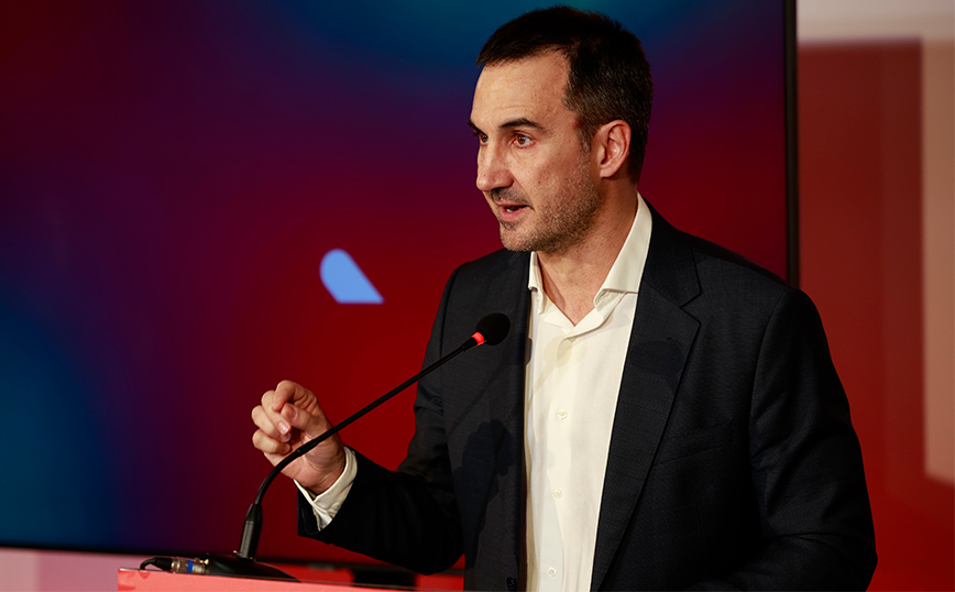 Χαρίτσης: Η κυβέρνηση παίζει επικίνδυνα παιχνίδια – ΣΥΡΙΖΑ και ΠΑΣΟΚ να καταψηφίσουν επί της αρχής το νομοσχέδιο της ΝΔ