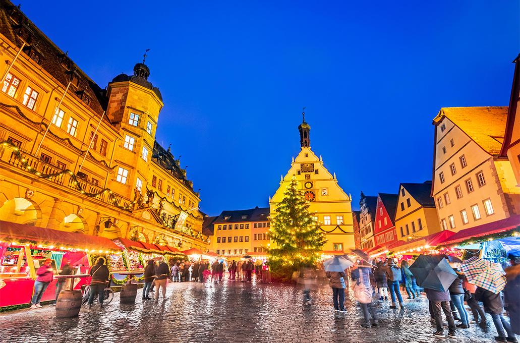 Ρότενμπουργκ: Η μαγεία των Χριστουγέννων σε μια παραμυθένια πόλη στη Βαυαρία