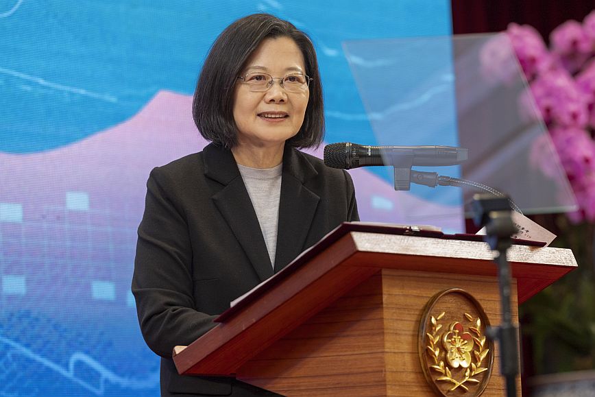 Η πρόεδρος της Ταϊβάν λέει πως οι σχέσεις με την Κίνα πρέπει να αποφασιστούν από τον λαό