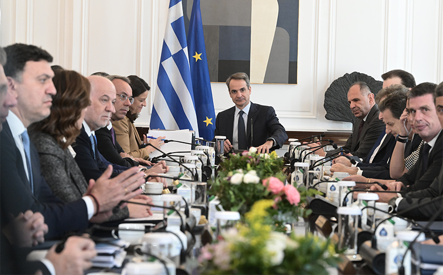 Μητσοτάκης στο υπουργικό Μητσοτάκης στο υπουργικό