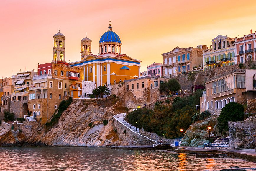 Τα 10 καλύτερα «εναλλακτικά» ελληνικά νησιά που θα πρωταγωνιστήσουν το 2024