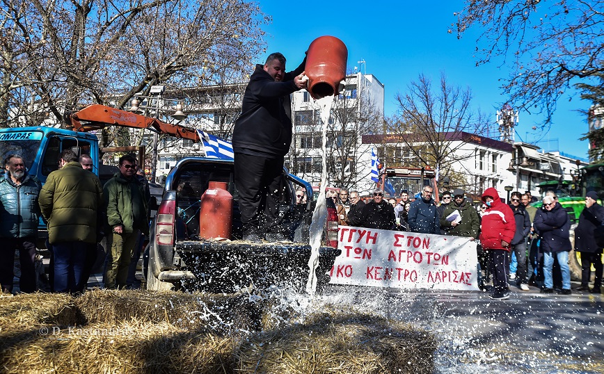 «Αν συγκρουστούμε θα είναι επιλογή της κυβέρνησης»: Τελεσίγραφο αγροτών για κάθοδο τρακτέρ στα εγκαίνια της Agrotica