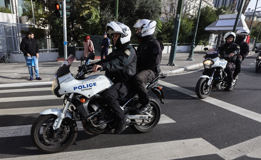 Οι αστυνομικοί ξεκινούν περιπολίες με κάμερες &#8211; Από την Πέμπτη θα γίνει πιλοτική εφαρμογή